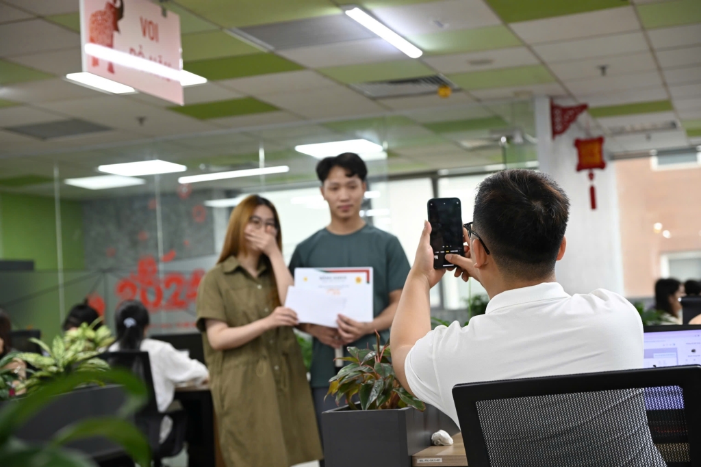 Phương Đông Logistics